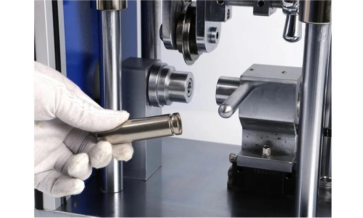 Cylindrical cell grooving machine